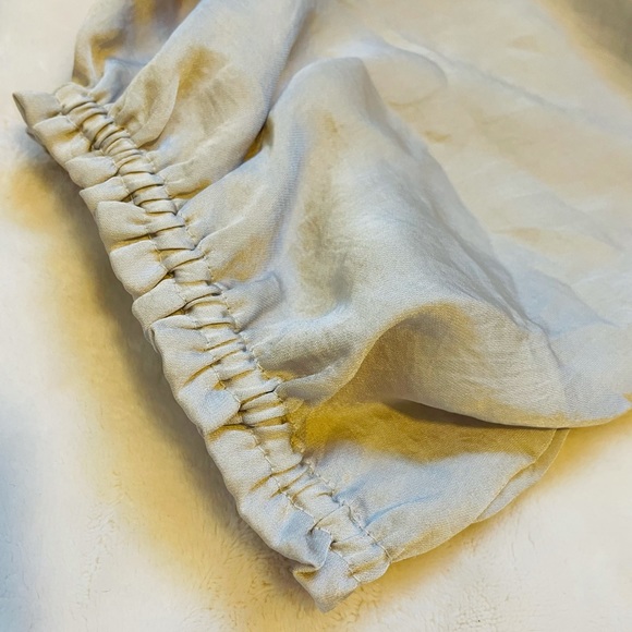 Gorgeous Golden Silk Top - Picture 5 of 6